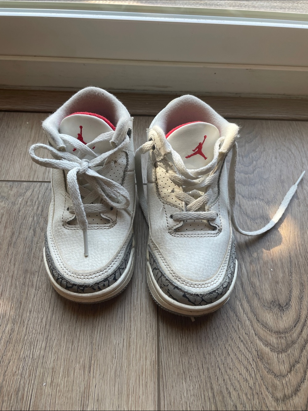 Jordan Kids White and Red Retro Elephant-Print Sneakers